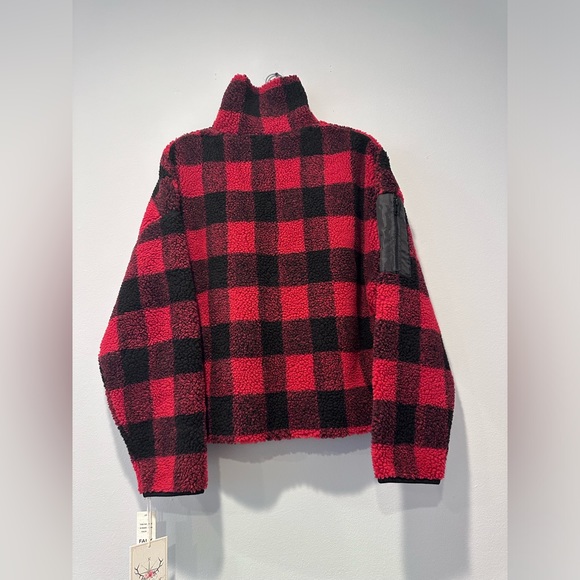 Buffalo Plaid Faux Shearling Zip Jacket
BOUNDLESS NORTH - Picture 5 of 8